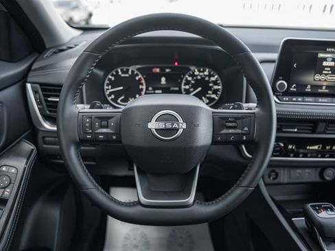 Used 2026 Nissan Rogue SV AWD/4WD image 33