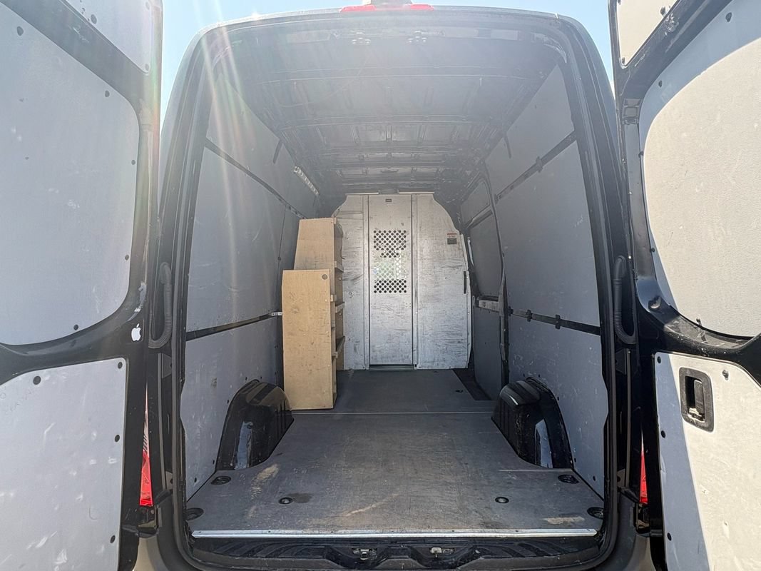 Used 2019 Mercedes-Benz Sprinter 1500 image 15