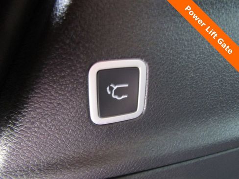 New 2026 Chrysler Pacifica Select w/ S Appearance Package image 20