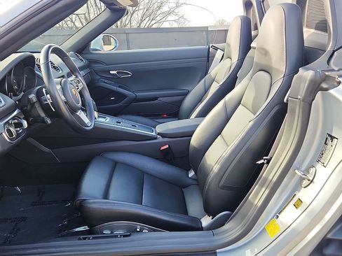 Certified 2021 Porsche 718 Boxster image 5