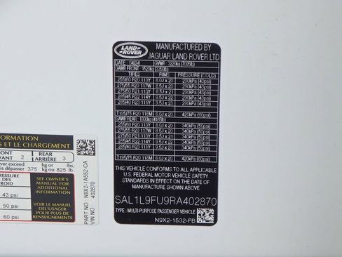 Used 2024 Land Rover Range Rover Sport Dynamic SE image 37