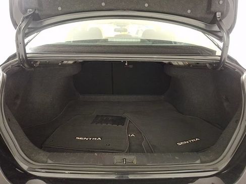 Used 2024 Nissan Sentra SV FWD image 28