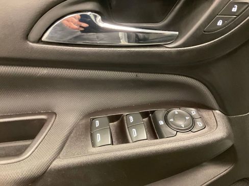 Used 2022 Chevrolet Equinox RS AWD/4WD image 14