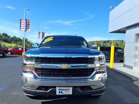 Used 2018 Chevrolet Silverado 1500 LT w/ All Star Edition AWD/4WD image 3