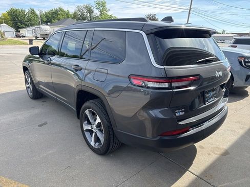 Used 2024 Jeep Grand Cherokee L Limited AWD/4WD image 3