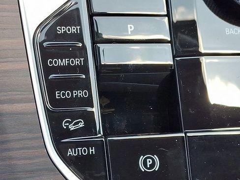 Used 2026 BMW X5 xDrive40i w/ Premium Package image 18