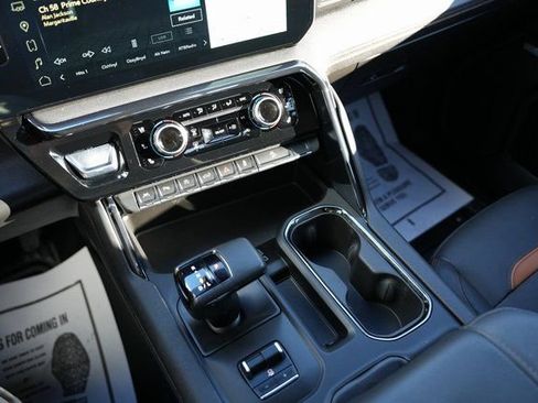 Used 2023 GMC Sierra 1500 AT4 w/ AT4 Premium Package image 26