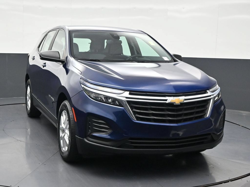 Used 2023 Chevrolet Equinox LS FWD image 8