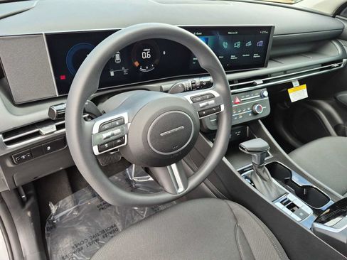New 2026 Hyundai Tucson SE FWD image 10