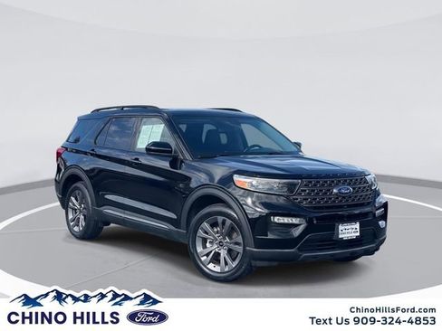 Used 2022 Ford Explorer XLT w/ Equipment Group 202A image 1