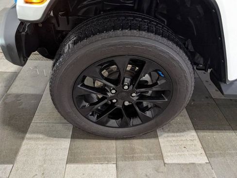 Used 2023 Jeep Wrangler Unlimited Sahara w/ Cold Weather Group image 7