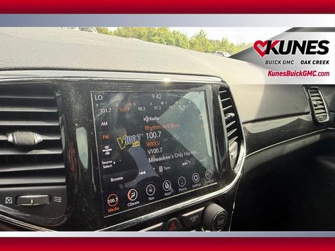 Used 2020 Jeep Grand Cherokee Trailhawk AWD/4WD image 16