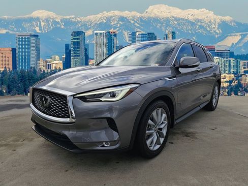 Certified 2019 INFINITI QX50 Essential w/ Premium Heat Package image 3