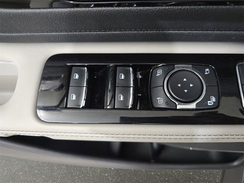 Used 2025 Lincoln Aviator Reserve w/ Illumination Package image 31