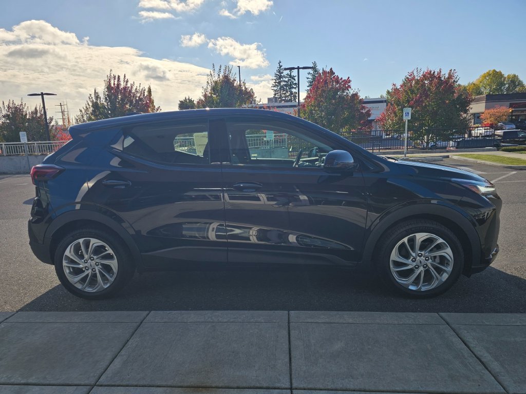 New 2027 Chevrolet Bolt LT w/ Comfort Package FWD image 8