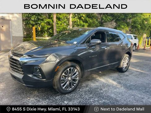 Used 2021 Chevrolet Blazer Premier w/ Driver Confidence II Package FWD image 2
