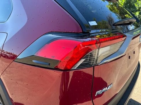 Used 2021 Toyota RAV4 Limited w/ Limited Grade Weather Package AWD/4WD image 11