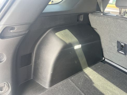 Used 2025 Chevrolet Equinox ACTIV w/ Safety and Technology Package AWD/4WD image 40
