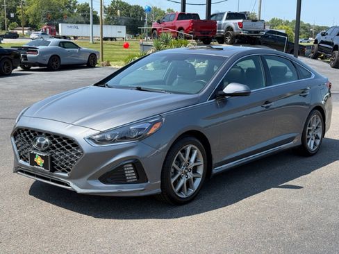 Used 2018 Hyundai Sonata Limited FWD image 4