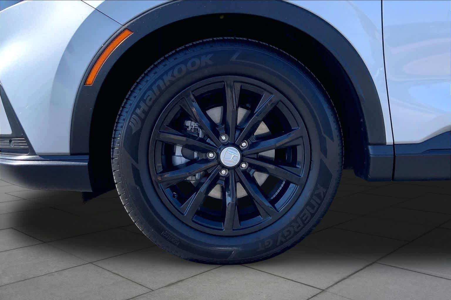 Used 2024 Honda CR-V EX-L image 10