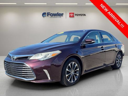 Used 2016 Toyota Avalon XLE Premium FWD image 3