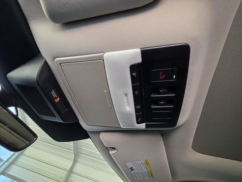 New 2026 Nissan Pathfinder Platinum image 40