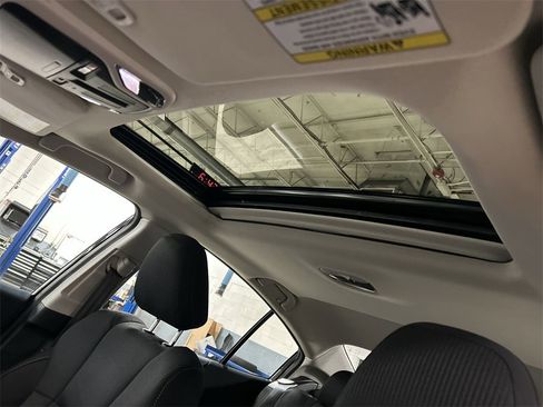 Used 2020 Subaru Legacy Premium image 24