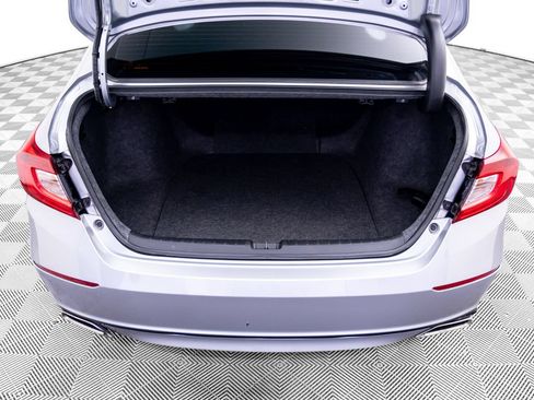 Used 2018 Honda Accord Sport image 36