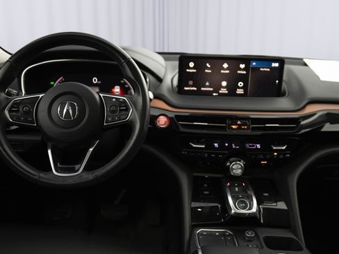 Used 2022 Acura MDX SH-AWD w/ Technology Package image 3