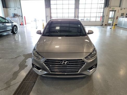 Used 2022 Hyundai Accent SEL FWD image 2