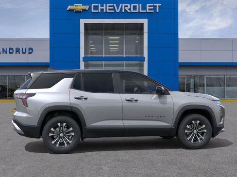 New 2026 Chevrolet Equinox LT image 5