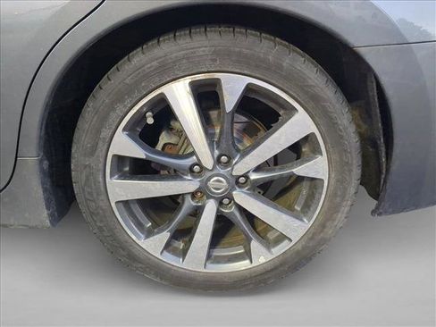 Used 2017 Nissan Altima 3.5 SR image 14
