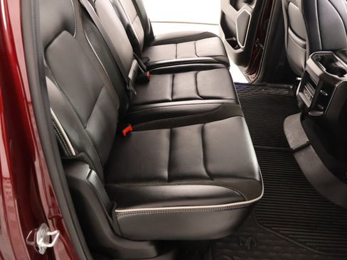 Used 2025 RAM 1500 Laramie w/ Sport Appearance Package image 15