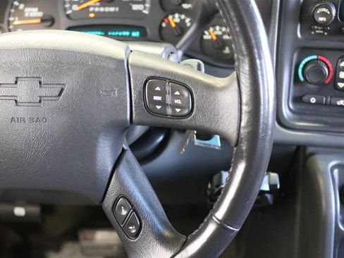 Used 2006 Chevrolet Silverado 3500 LT w/ Heavy-Duty Power Package AWD/4WD image 89