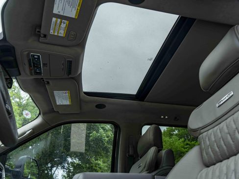 Used 2026 Ford F450 Platinum w/ Platinum Plus Package image 37