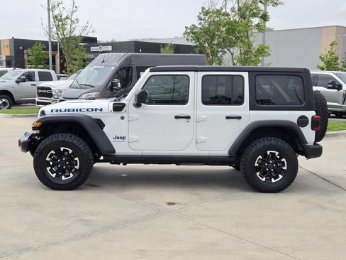 Used 2024 Jeep Wrangler Unlimited Rubicon 4xe image 3