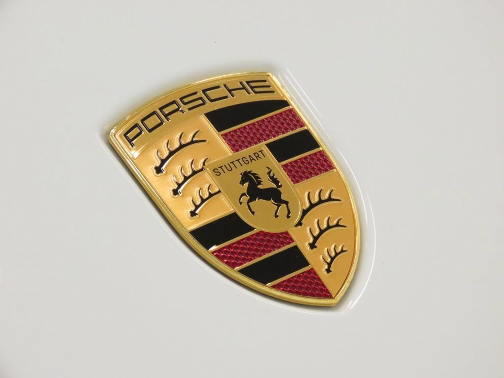 Certified 2025 Porsche Cayenne Coupe AWD/4WD image 14