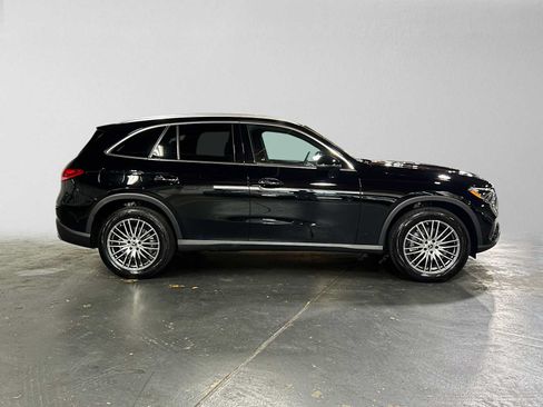 Certified 2026 Mercedes-Benz GLC 300 4MATIC image 2