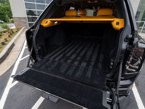 Used 2025 Rolls-Royce Cullinan AWD/4WD image 70