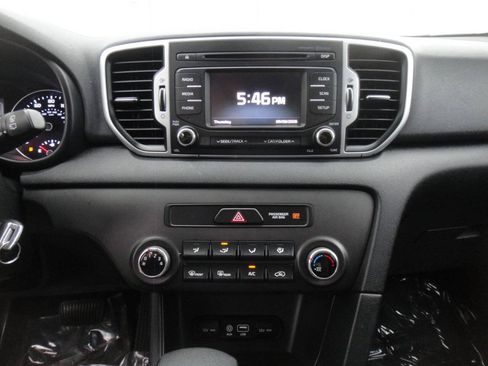Used 2017 Kia Sportage LX FWD image 12