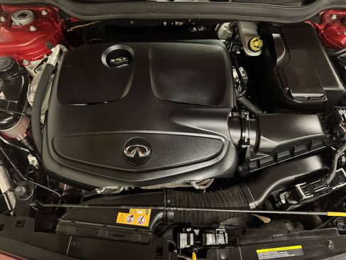 Used 2018 INFINITI QX30 Premium w/ Navigation Package image 34