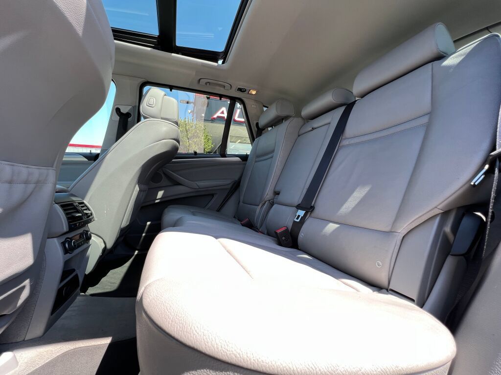 Used 2009 BMW X5 xDrive30i AWD/4WD image 14