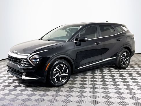 Used 2024 Kia Sportage LX FWD image 4