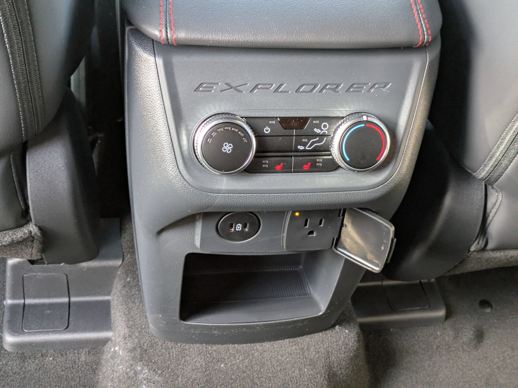 New 2026 Ford Explorer ST-Line w/ Premium Package RWD image 29