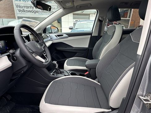 New 2025 Volkswagen Taos SE image 16