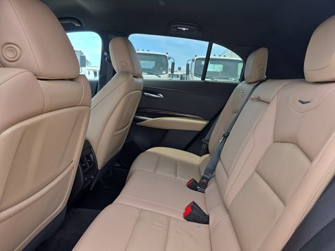 Used 2025 Cadillac XT4 Premium Luxury FWD image 16