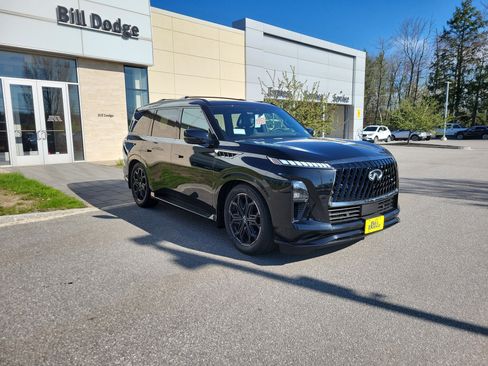 Used 2026 INFINITI QX80 4WD image 9
