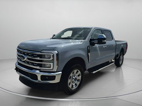 Used 2025 Ford F350 Lariat w/ Chrome Package AWD/4WD image 12
