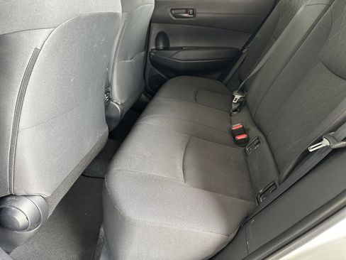 Used 2022 Toyota Corolla Cross LE image 29