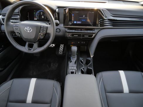 Certified 2026 Toyota Camry SE FWD image 11